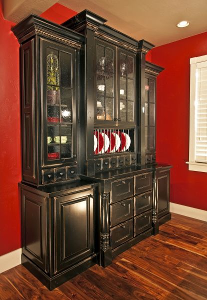 Hutch Installation in Everett